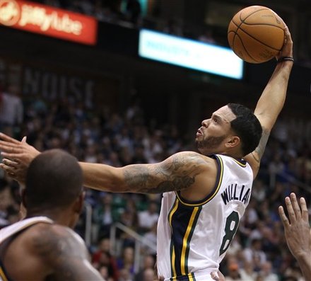 Deron Williams Dunks On Jarred Dudley.jpg