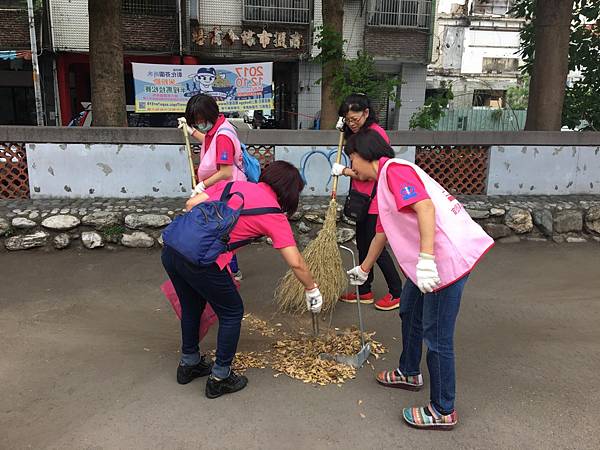 真善美聯誼會清掃中山公園 (5).jpg