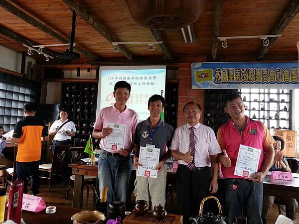 194045.jpg 194045.jpg