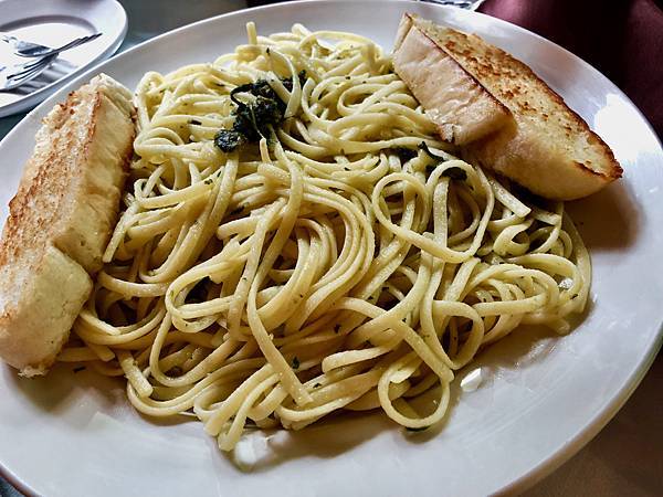 IMG_2493.jpeg IMG_2493.jpeg