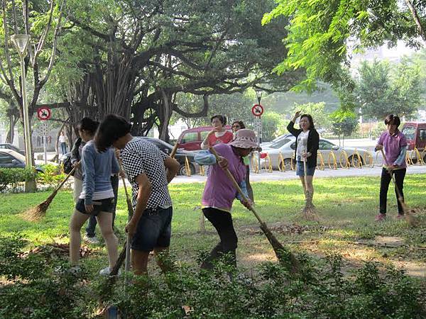 1030314 工青一隊「社區美化」 公園環保淨化活動-3.jpg