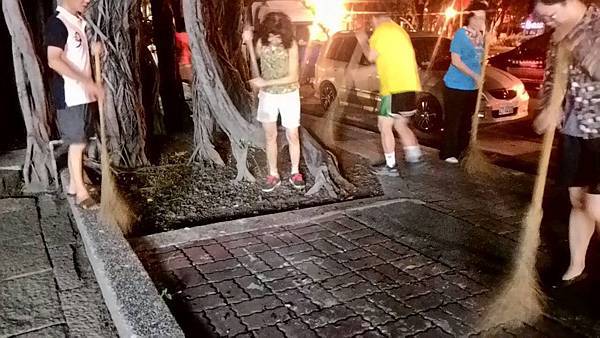 1041119工一隊社區美化及深耕社區舞蹈教學照片-1