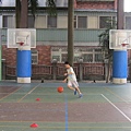 練習運球之神猛模樣