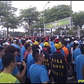 140504Run To Love 春季公益路跑-看到高雄市消防局的同仁變裝參與