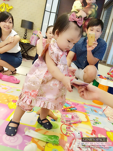 ee妹妹週歲照哦！_3359.jpg
