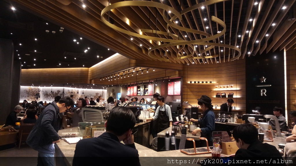 '19 11 22 _30 汝矣島 IFC Mall L1 Starbucks.jpg