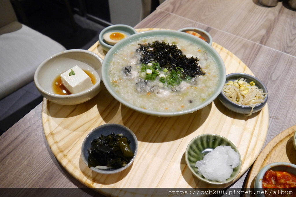 '20 12 10 _06 韓姜熙的小廚房微風松高店 海菜鮮蚵粥定食 NT218.JPG '20 12 10 _06 韓姜熙的小廚房微風松高店 海菜鮮蚵粥定食 NT218.JPG
