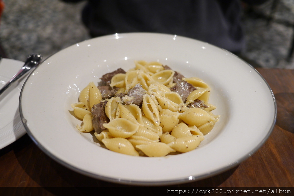 '21 02 14 _06 初三 親家母聚餐 在More Pasta & Pizza 藍紋乳酪牛肉貝殼麵 NT$338+10%.JPG