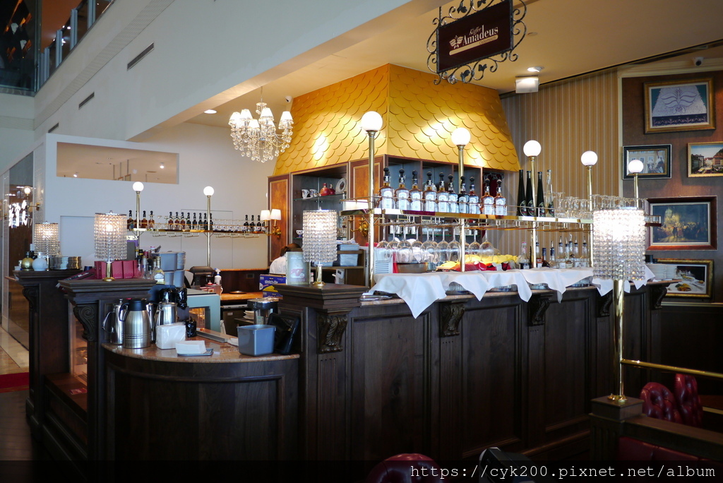 '23 05 16 _04 Kaffee Amadeus 阿瑪迪斯咖啡館 SOGO復興館10F.JPG '23 05 16 _04 Kaffee Amadeus 阿瑪迪斯咖啡館 SOGO復興館10F.JPG