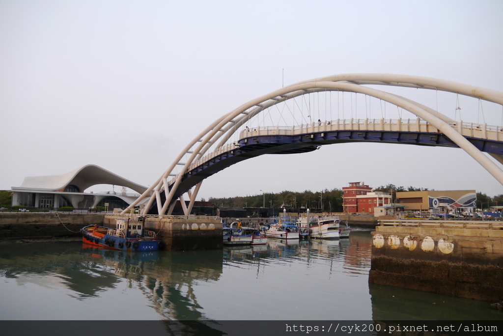 '23 04 10 _46 桃園 新屋 永安漁港 永安海螺文化館+觀海橋.JPG