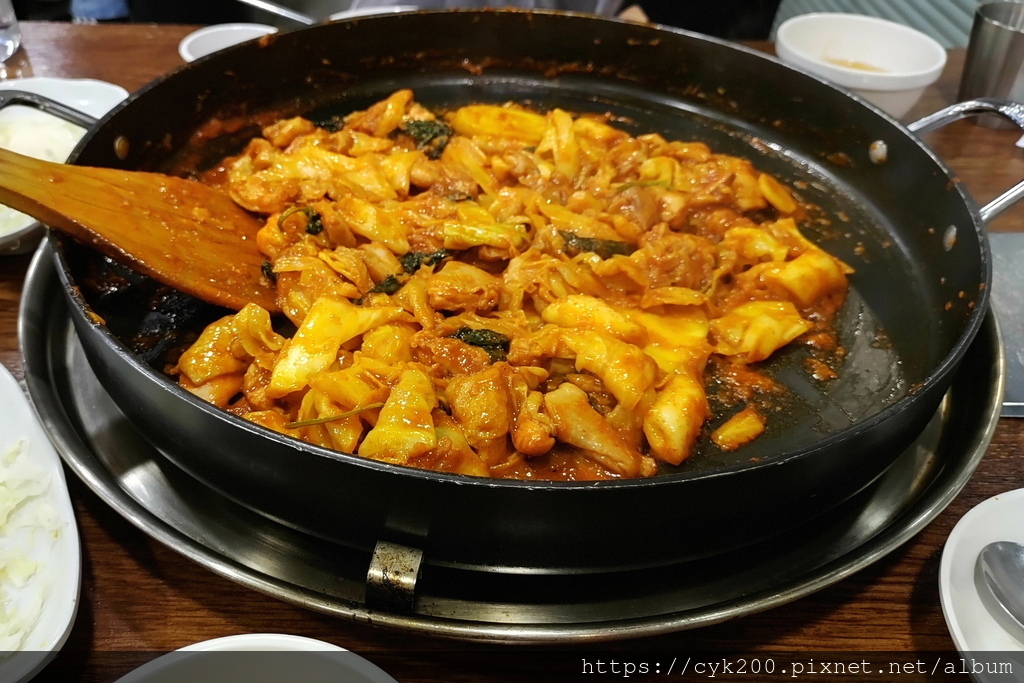 '23 04 24 _006 New Core B1美食街的오근내6닭갈비 2人份KRW28000.JPG