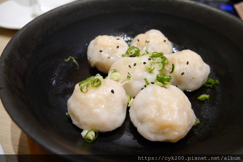 '23 11 15 _49 統一夢時代 漢來上海湯包 蝦肉生煎湯包 NT170.JPG '23 11 15 _49 統一夢時代 漢來上海湯包 蝦肉生煎湯包 NT170.JPG