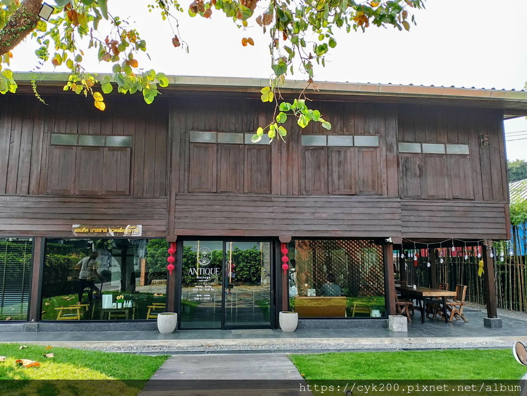 '24 03 16 _28 Antique Massage.jpg