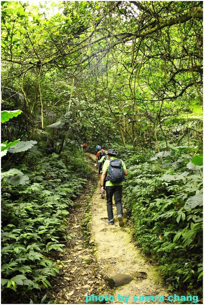 石門山北端登山口-石門山-小竹坑古道-漢威亭-石門山步道-北