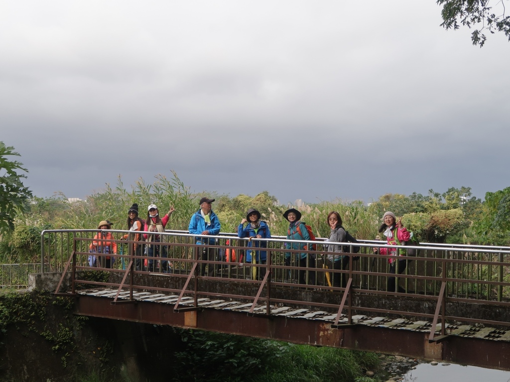 LINE_ALBUM_20231216大漢溪中庄調節池-中庄吊橋-山豬湖-娘子坑山-月眉濕地_231216_31.jpg