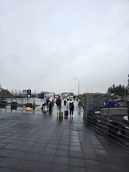 【旅行】20250927-1012 英國冰島 家族追光旅行之