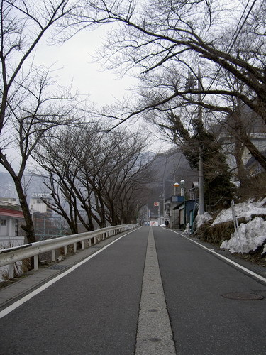 日本的道路還真漂亮~~