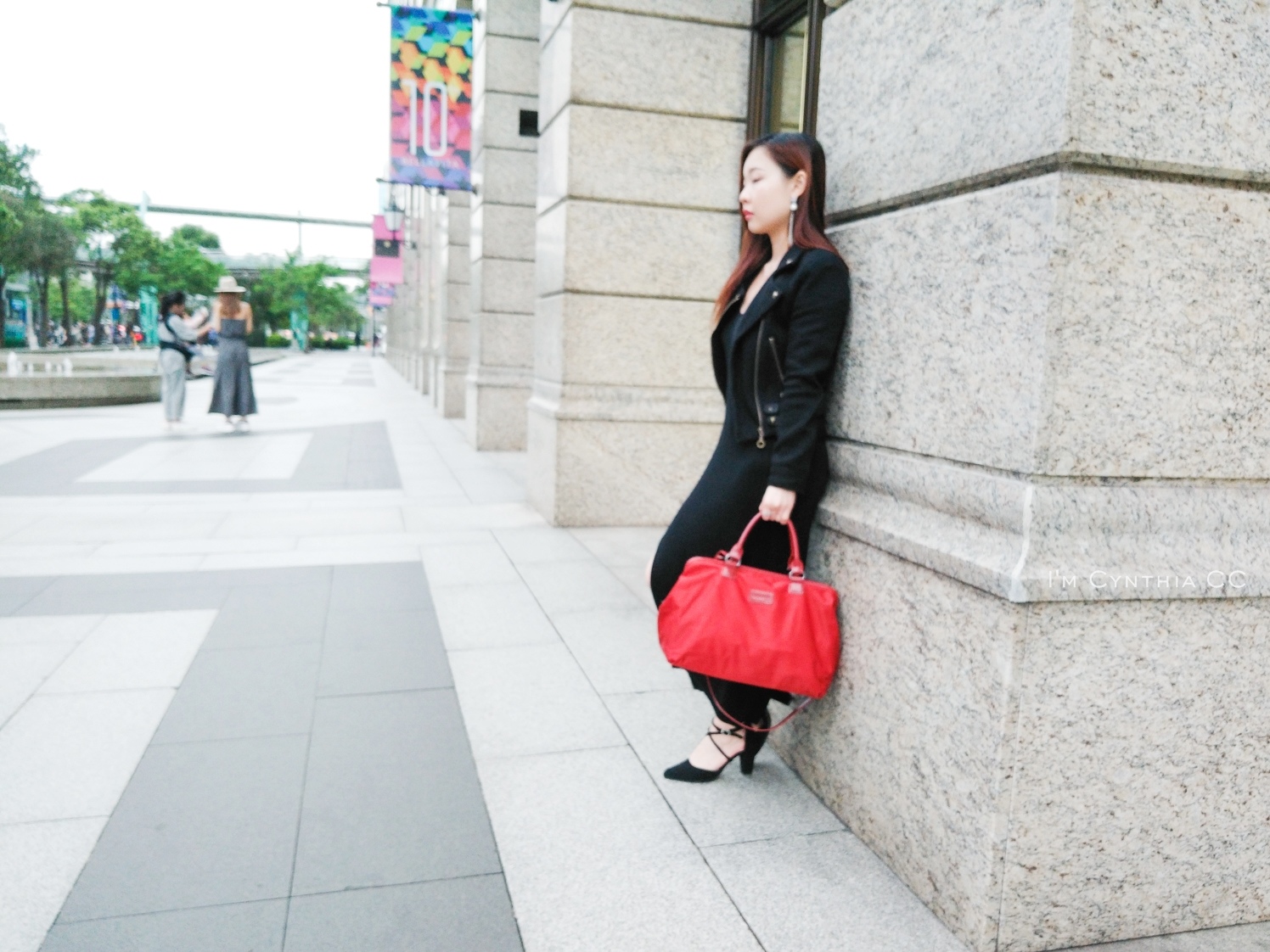 Lipault PARIS來自法國巴黎質感時尚的LADY PLUME保齡球包