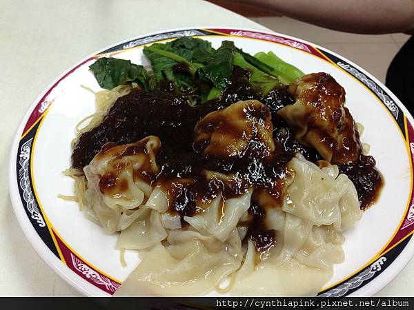 香港大排檔 雲吞撈麵