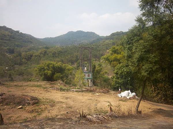 龍興吊橋（中寮）