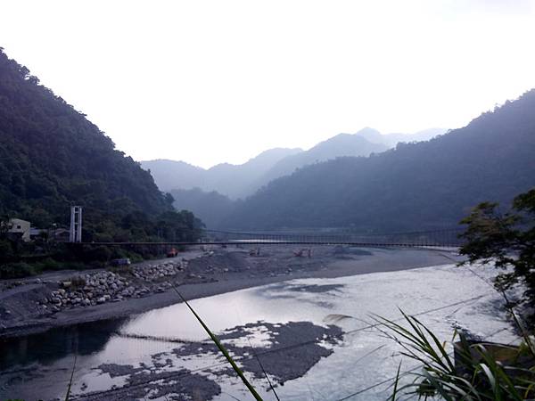 天輪白冷吊橋（和平）