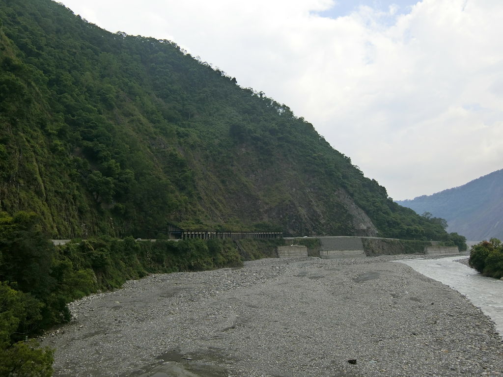 梅蘭明隧道 荖濃溪