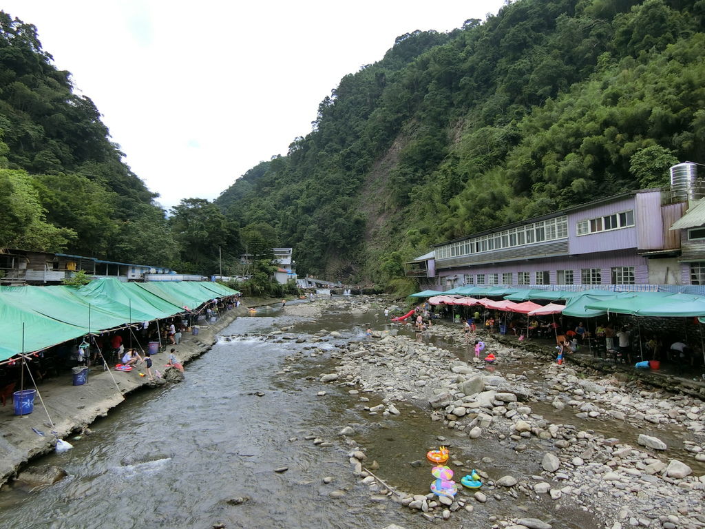 霞雲溪