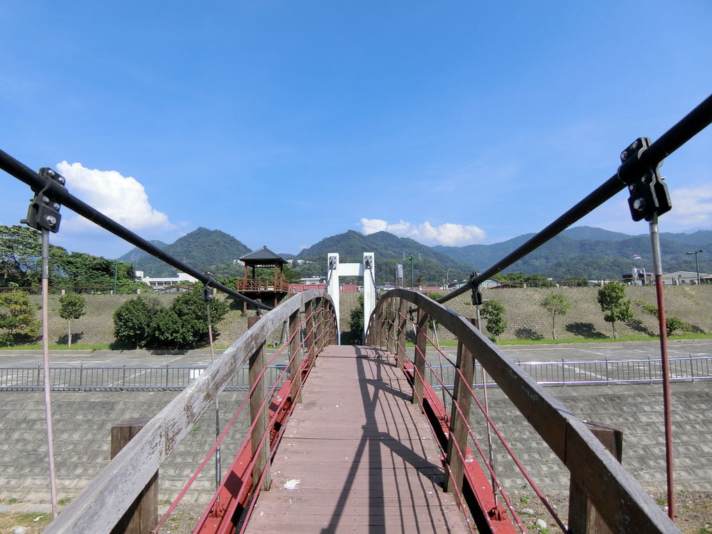 水里親水公園吊橋（水里）