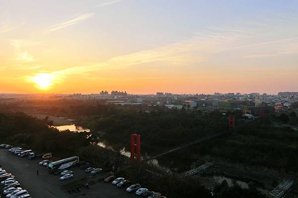 行嘉吊橋（東區）