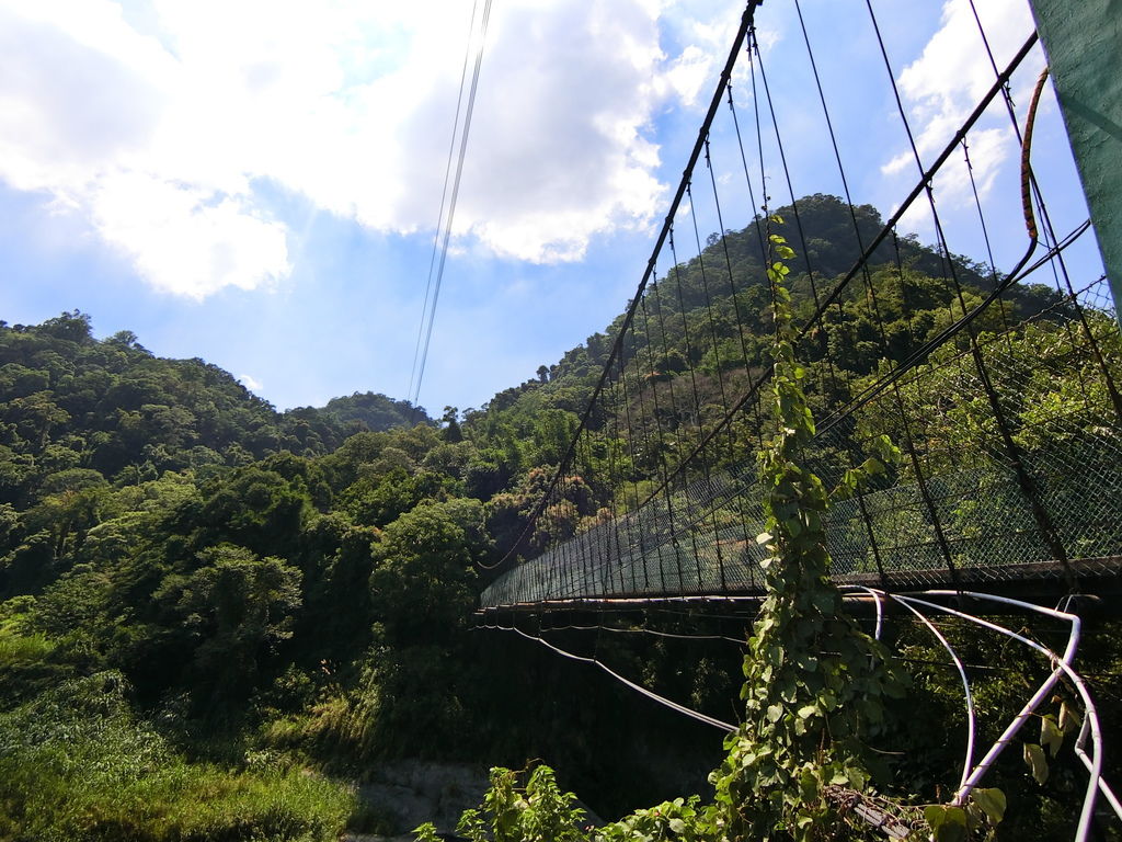 法雲寺彼岸橋（大湖）