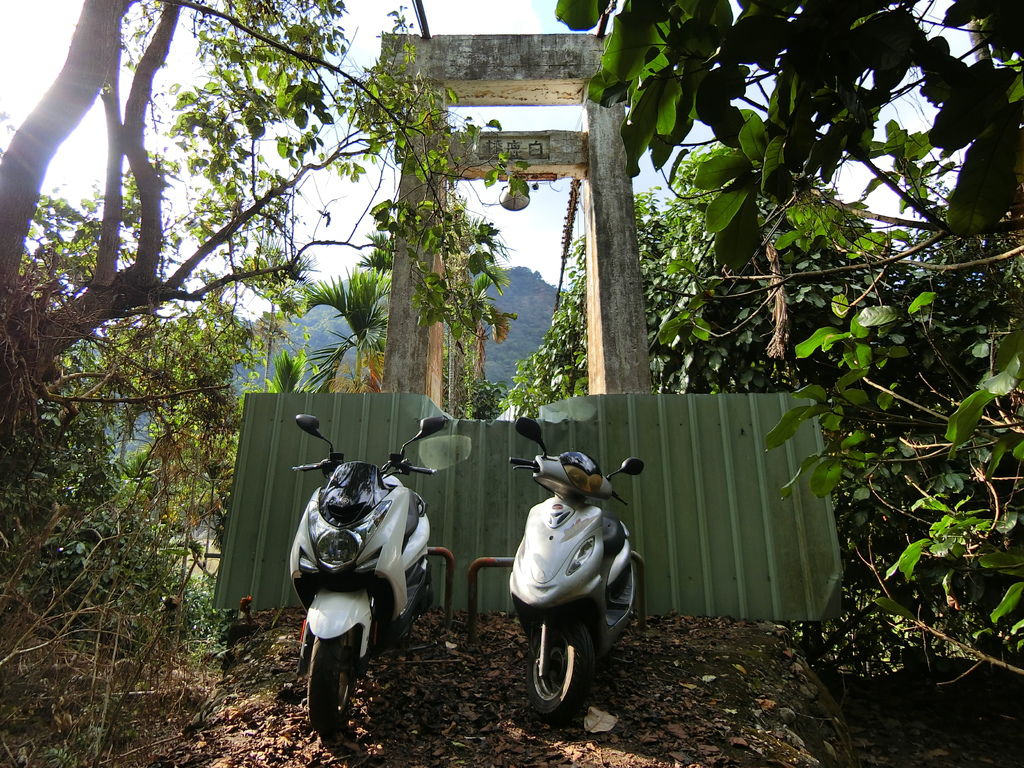 白鹿吊橋