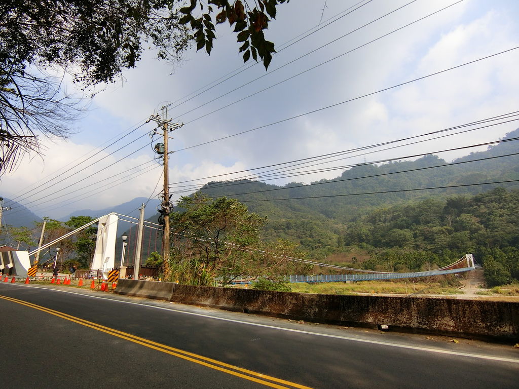 白鹿吊橋（和平）