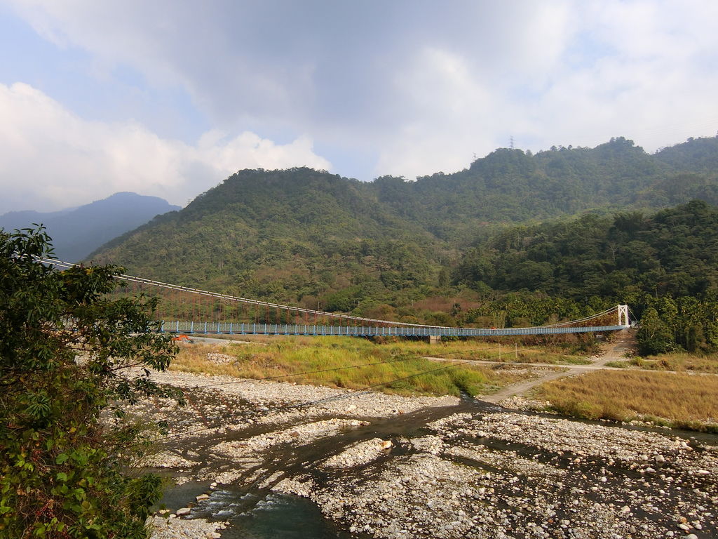 白鹿吊橋（和平）