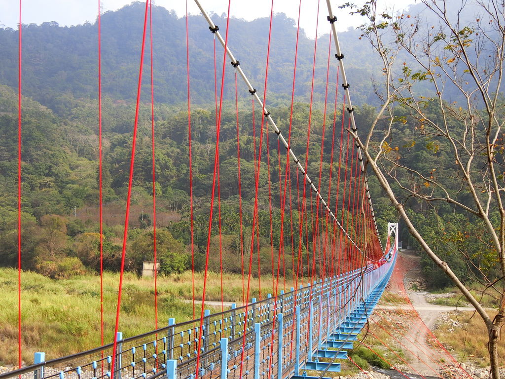 白鹿吊橋（和平）