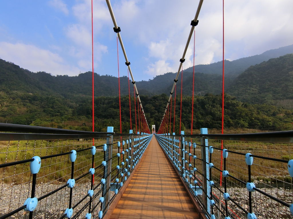 白鹿吊橋（和平）