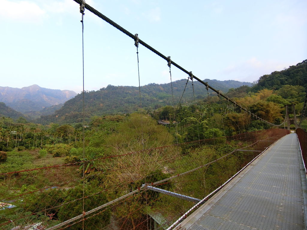 龍興吊橋（中寮）