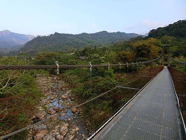 龍興吊橋（中寮）