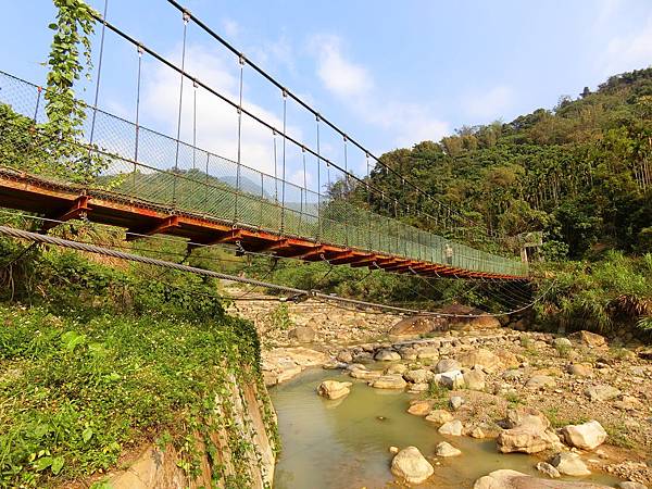 粗坑吊橋（中寮）