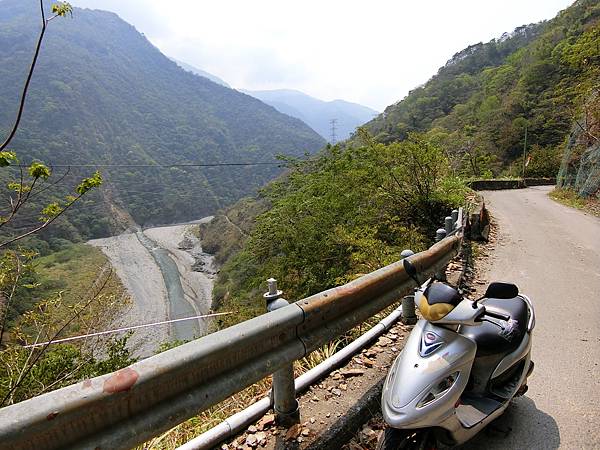 黑黑谷吊橋（地利村）