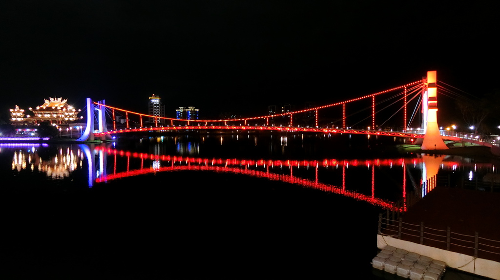 龍潭大池觀光吊橋（龍潭）