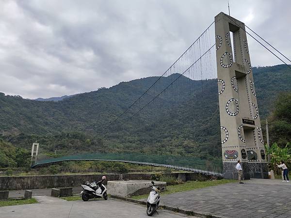 布魯布沙吊橋（茂林里）