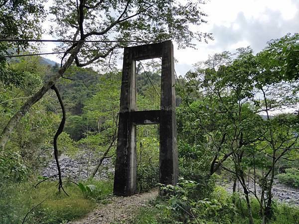 霧瓦娜吊橋（茂林里）