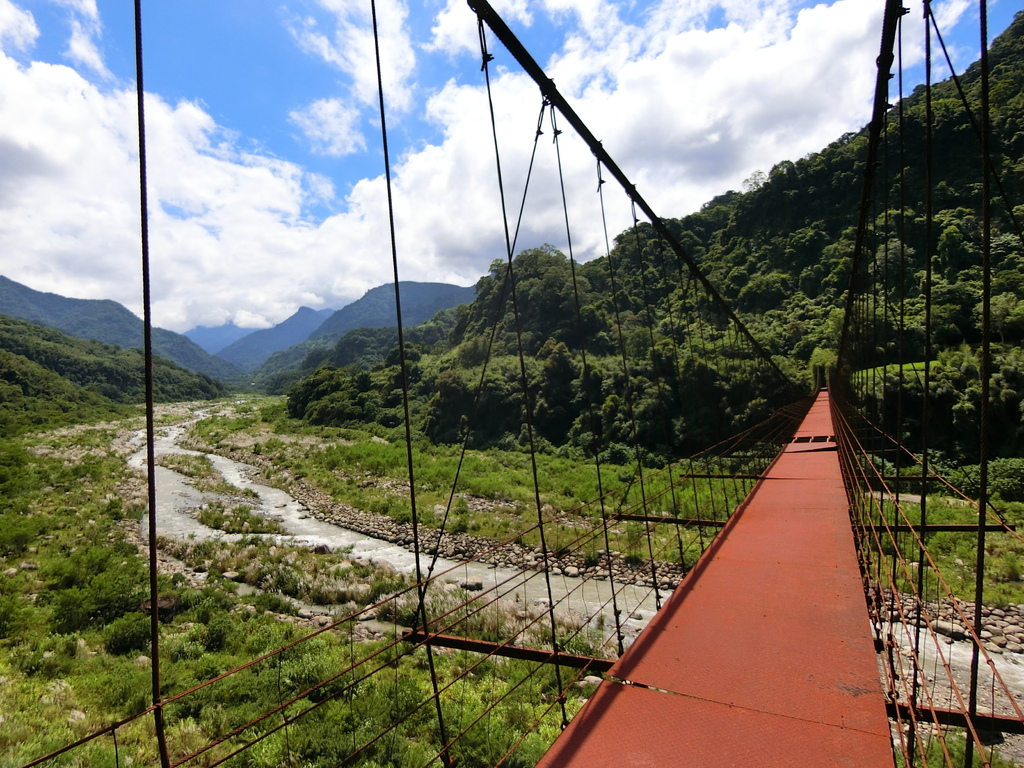 錦卦吊橋（泰安）