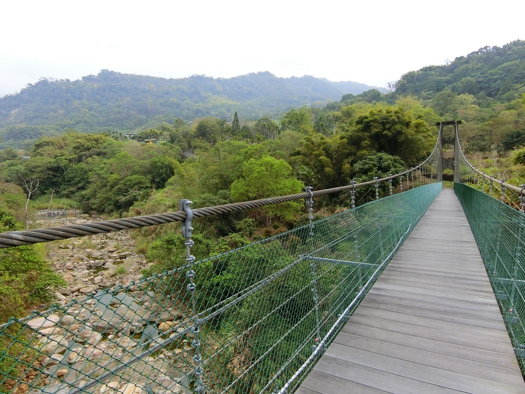 龍興吊橋（中寮）