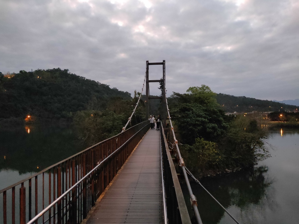 梅花湖吊橋（冬山）