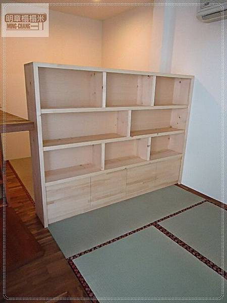 櫃子與前面-明章榻榻米.JPG