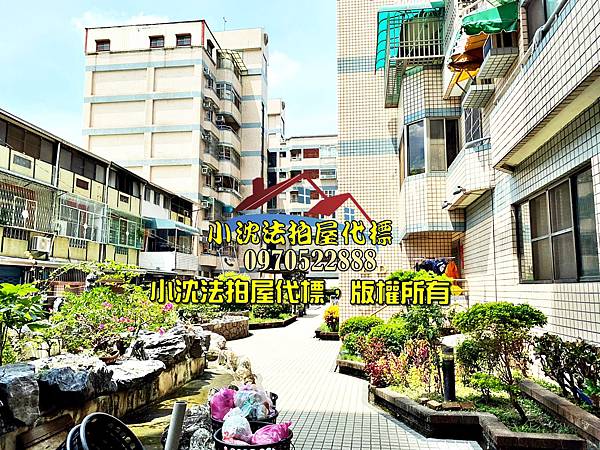 嘉義市西區國華新村256號1樓嘉義法拍代標沈先生0970522888嘉義西區博愛國小富泰花園特區四房平車6.jpg