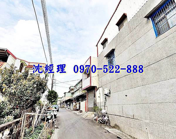 嘉義市東義路156巷35弄2號嘉義法拍屋代標沈先生0970522888嘉義市東區法拍屋近林森國小透天3.jpg