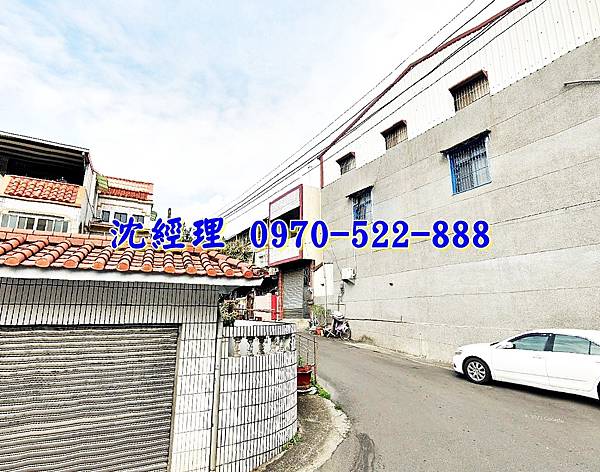 嘉義市東義路156巷35弄2號嘉義法拍屋代標沈先生0970522888嘉義市東區法拍屋近林森國小透天4.jpg