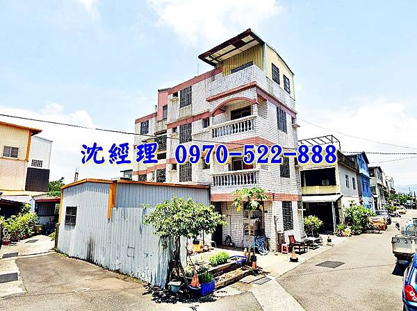 苗栗縣苗栗市新英里19鄰新榮55號苗栗法拍屋代標沈先生0970522888苗栗市法拍屋新英國小透天2.jpg